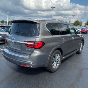 2019 Infiniti QX80 LUXE — фото 8