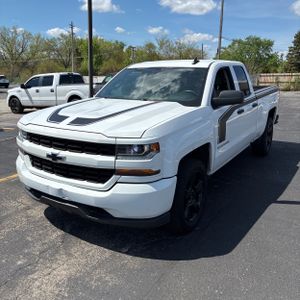 CHEVROLET SILVERADO 1500 CUSTOM - 1