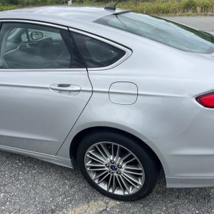 FORD FUSION SE - 6