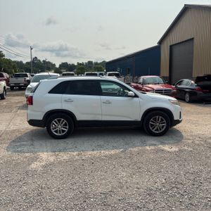 صورة 10 لـ 2015 KIA SORENTO LX