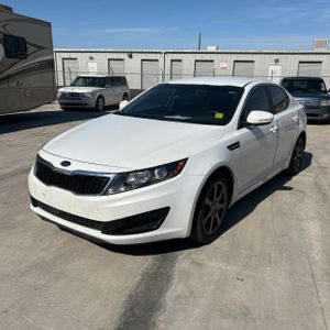KIA OPTIMA LX - 1