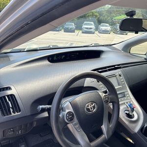 صورة مصغرة 35 لـ 2015 Toyota PRIUS THREE