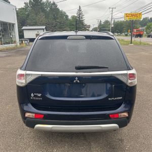 صورة 7 لـ 2015 Mitsubishi OUTLANDER SE