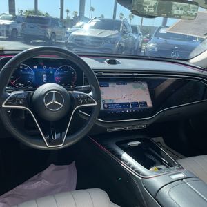 صورة مصغرة 36 لـ 2024 Mercedes-BENZ E 350