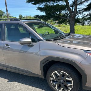 2025 Subaru FORESTER PREMIUM 缩略图 13