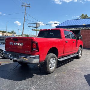 صورة 8 لـ 2026 RAM 2500 BIG HORN CREW CAB 4X4 6'4" BOX