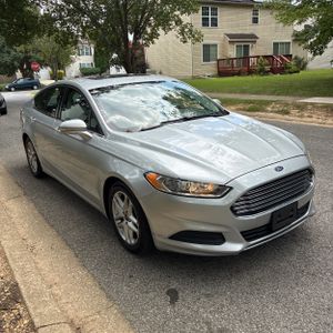 صورة مصغرة 12 لـ 2015 FORD FUSION SE
