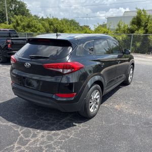 HYUNDAI TUCSON SE - 8