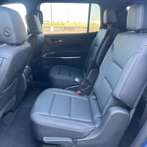 2025 Chevrolet TRAVERSE Z71 照片 34
