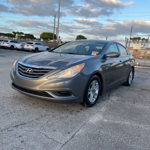 HYUNDAI SONATA GLS - 1