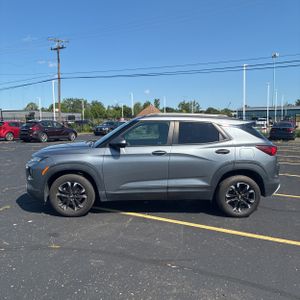 2021 Chevrolet TRAILBLAZER LT 照片 3
