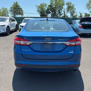 FORD FUSION SE - 7