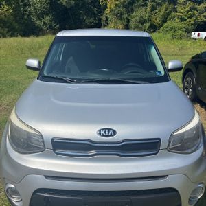 2018 KIA SOUL + 照片 12