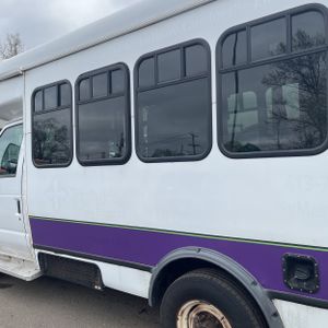 FORD E-350 CUTAWAY - 6