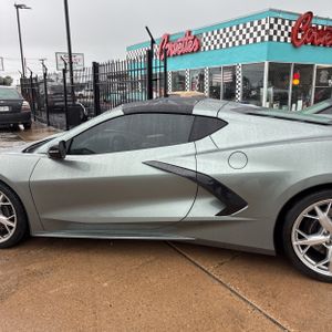 CHEVROLET CORVETTE STINGRAY - 4