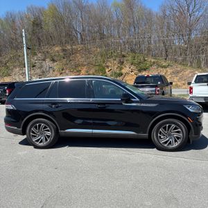 LINCOLN AVIATOR LIVERY - 10