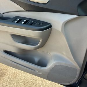 2014 Honda CR-V LX photo 57