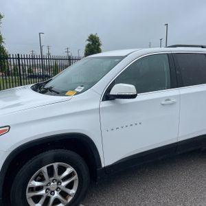 CHEVROLET TRAVERSE LT LEATHER - 2