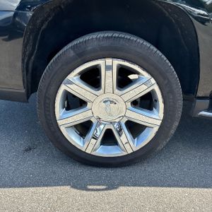 2019 Cadillac ESCALADE ESV LUXURY — фото 19