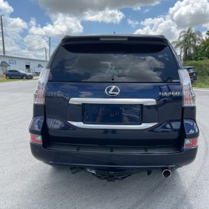 صورة 7 لـ 2023 Lexus GX 460 BASE