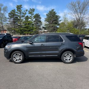 FORD EXPLORER XLT - 3