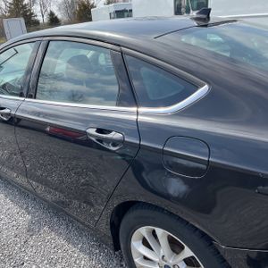 FORD FUSION SE - 6