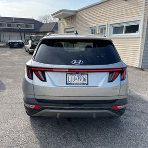 HYUNDAI TUCSON LIMITED - 7