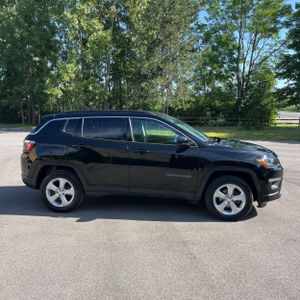 صورة 10 لـ 2019 JEEP COMPASS LATITUDE