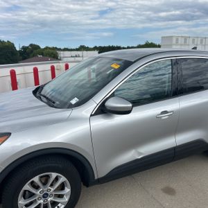 صورة 2 لـ 2020 FORD ESCAPE SE