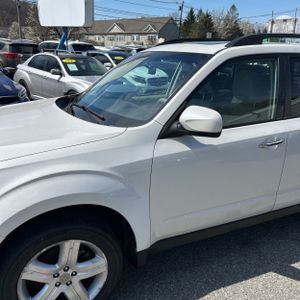 SUBARU FORESTER X - 2