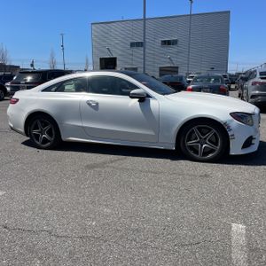 MERCEDES-BENZ E-CLASS - 10