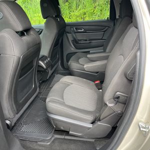 2017 Chevrolet TRAVERSE LT — миниатюра 34