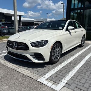 2022 Mercedes-BENZ E-CLASS 照片 1