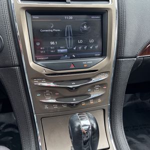 2012 Lincoln MKX BASE thumbnail 37