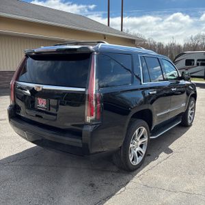 CADILLAC ESCALADE LUXURY COLLECTION - 8