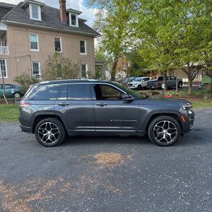 JEEP GRAND CHEROKEE 4XE SUMMIT RESERVE - 10