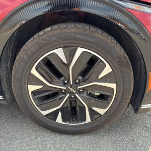 2024 KIA EV6 WIND — миниатюра 20