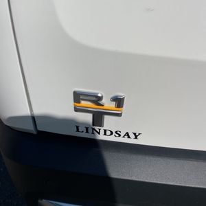 2022 Rivian R1T LAUNCH EDITION — миниатюра 23
