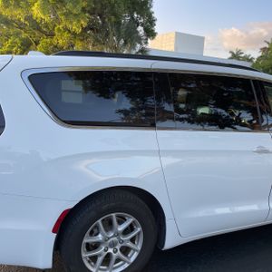 2022 Chrysler PACIFICA TOURING L — фото 9