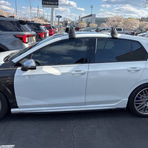 Volkswagen Golf R 4Motion - 4