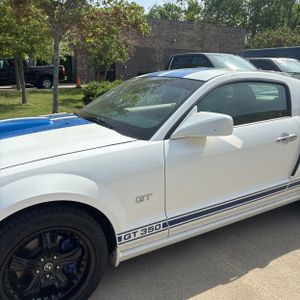 FORD MUSTANG GT PREMIUM - 2