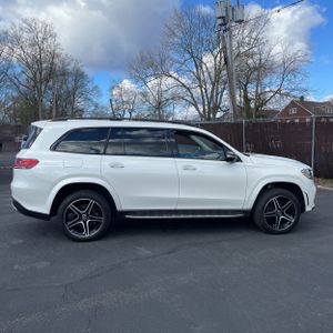 MERCEDES-BENZ GLS - 10