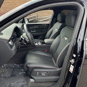 صورة مصغرة 32 لـ 2024 Bentley BENTAYGA EWB