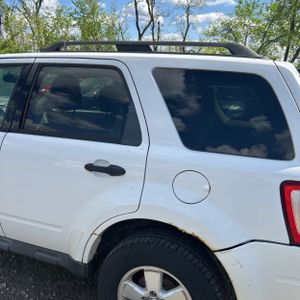 FORD ESCAPE XLT - 6