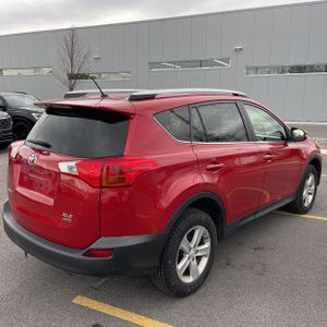 TOYOTA RAV4 - 8