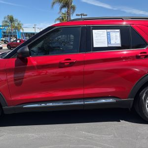 FORD EXPLORER XLT - 4