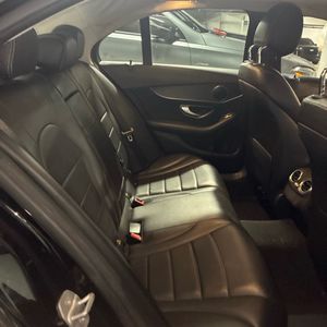 صورة 29 لـ 2016 Mercedes-BENZ C 300