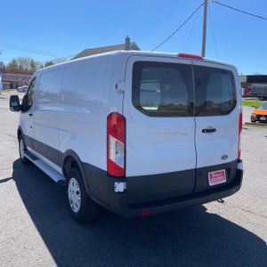 FORD TRANSIT 250 - 5