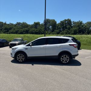 2017 FORD ESCAPE SE — фото 3