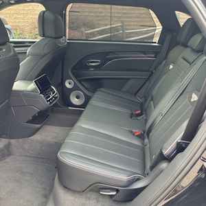 صورة مصغرة 34 لـ 2024 Bentley BENTAYGA EWB